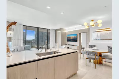 88 SW 7th St #2011, Miami, FL 33130 - Photo 13