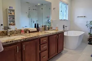 16850 Crestview Ln, Weston, FL 33326 - Photo 19