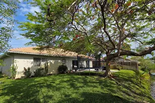 16850 Crestview Ln, Weston, FL 33326 - Photo 13