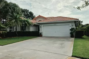 16850 Crestview Ln, Weston, FL 33326 - Photo 3