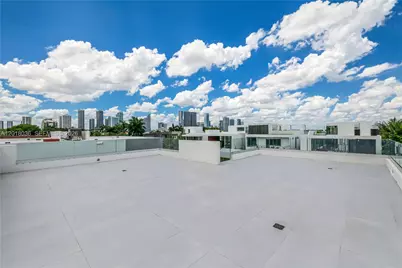 1092 N Venetian Dr, Miami, FL 33139 - Photo 19