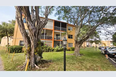 4344 NW 9th Ave #10-2B, Deerfield Beach, FL 33064 - Photo 1