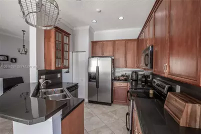 777 Tanglewood Cir, Weston, FL 33327 - Photo 9