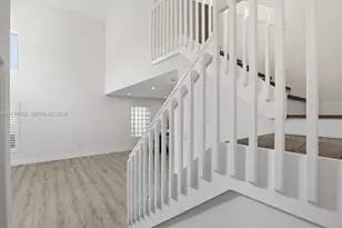 1135 Oysterwood St, Hollywood, FL 33019 - Photo 9