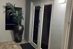 9260 SW 164th St, Palmetto Bay, FL 33157 - Photo 5