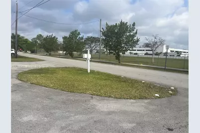 9260 SW 164th St, Palmetto Bay, FL 33157 - Photo 1
