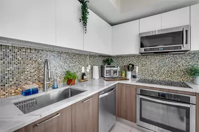 5252 NW 85th Ave #911, Doral, FL 33166 - Photo 9