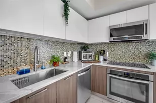 5252 NW 85th Ave, Doral, FL 33166 - Photo 9