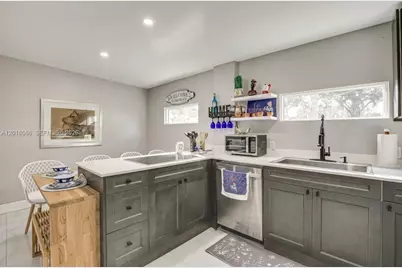 1237 SW 28th St, Fort Lauderdale, FL 33315 - Photo 9