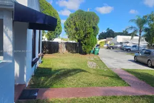 19422 SW 119th Ct, Miami, FL 33177 - Photo 3