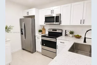 15721 SW 137th Ave #202, Miami, FL 33177 - Photo 3