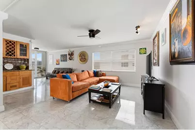 121 Golden Isles Dr #707, Hallandale Beach, FL 33009 - Photo 15