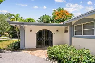 13325 SW 84th Ave, Pinecrest, FL 33156 - Photo 3