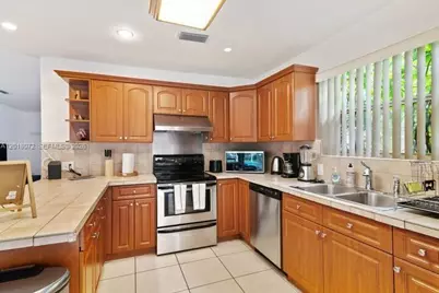 13325 SW 84th Ave, Pinecrest, FL 33156 - Photo 19