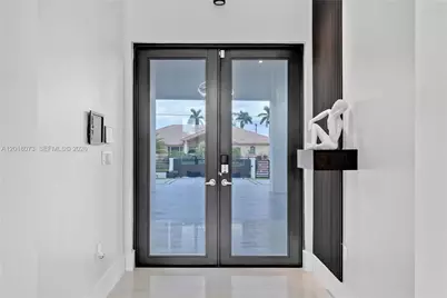 320 SW 125th Ave, Miami, FL 33184 - Photo 9