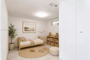 1717 NE Bayshore Dr, Miami, FL 33132 - Photo 3