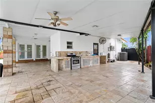 13611 SW 77th St, Miami, FL 33183 - Photo 9