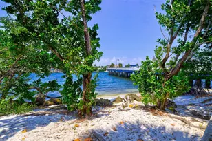 3 Grove Isle Dr, Miami, FL 33133 - Photo 33
