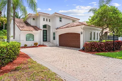 4621 NW 93rd Doral Ct, Doral, FL 33178 - Photo 3