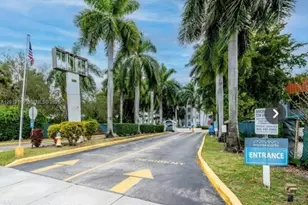 492 NW 165 St Rd, Miami, FL 33169 - Photo 15