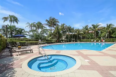 2014 Sugar Maple Dr #2014, Riviera Beach, FL 33410 - Photo 37
