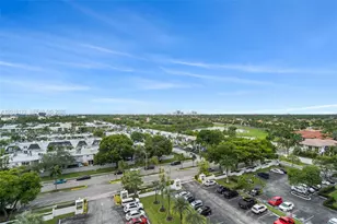 1000 Parkview Dr, Hallandale Beach, FL 33009 - Photo 11