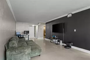 1000 Parkview Dr, Hallandale Beach, FL 33009 - Photo 3