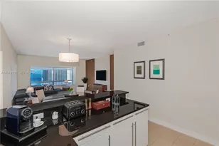 1435 Brickell Ave, Miami, FL 33131 - Photo 15