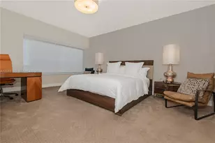 1435 Brickell Ave, Miami, FL 33131 - Photo 17