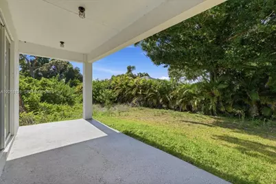 136 Lomas Rd, Other City - In The State Of Florida, FL 33947 - Photo 25