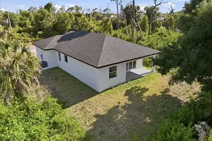 136 Lomas Rd, Other City - In The State Of Florida, FL 33947 - Photo 5