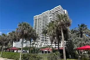 2555 Collins Ave, Miami Beach, FL 33140 - Photo 23