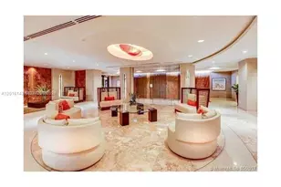 2555 Collins Ave, Miami Beach, FL 33140 - Photo 13