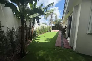 1004 San Remo Cir, Homestead, FL 33035 - Photo 23