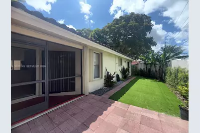 1004 San Remo Cir, Homestead, FL 33035 - Photo 25