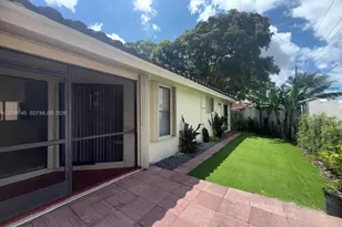 1004 San Remo Cir, Homestead, FL 33035 - Photo 25