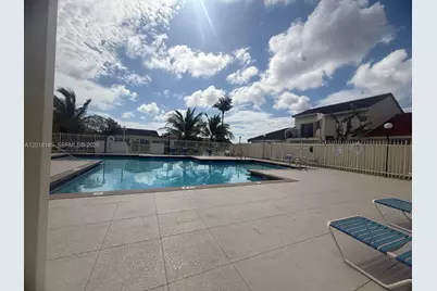 1004 San Remo Cir, Homestead, FL 33035 - Photo 5