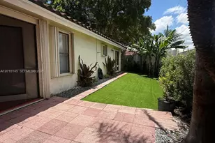 1004 San Remo Cir, Homestead, FL 33035 - Photo 27