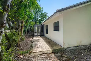 8515 NW 83rd St, Tamarac, FL 33321 - Photo 27