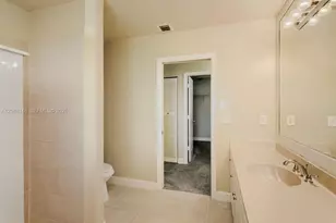 8515 NW 83rd St, Tamarac, FL 33321 - Photo 21