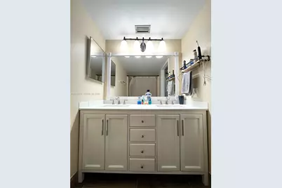 192 Springdale Cir #192, Palm Springs, FL 33461 - Photo 19