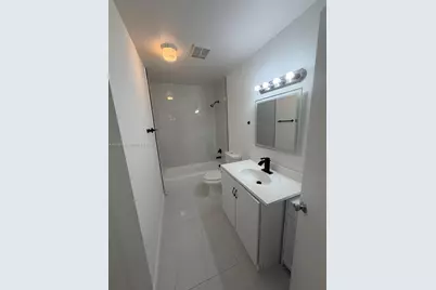 7160 NW 179th St #310, Hialeah, FL 33015 - Photo 25
