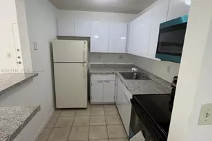 7160 NW 179th St, Hialeah, FL 33015 - Photo 13
