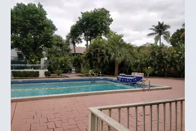 7160 NW 179th St #310, Hialeah, FL 33015 - Photo 7