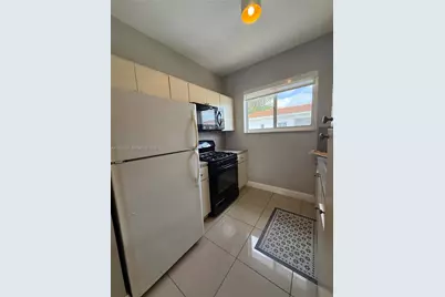 7710 Harding Ave #1, Miami Beach, FL 33141 - Photo 9