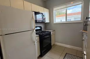 7710 Harding Ave, Miami Beach, FL 33141 - Photo 9