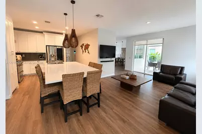 709 Bald Cypress Rd, Weston, FL 33327 - Photo 3
