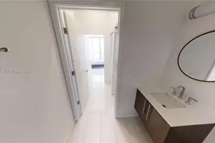 7825 NW 107th Ave, Doral, FL 33178 - Photo 19