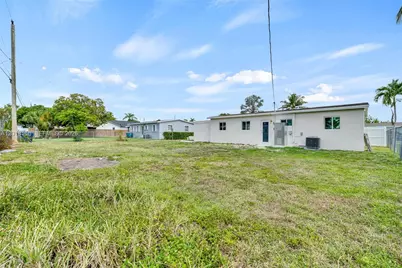 11490 Pinkston Dr, Miami, FL 33176 - Photo 21