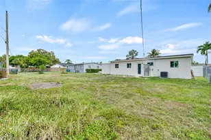 11490 Pinkston Dr, Miami, FL 33176 - Photo 21
